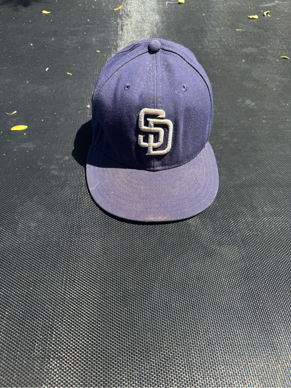 New Era Navy 59FIFTY Fitted Padres Hat Size 7 3/8